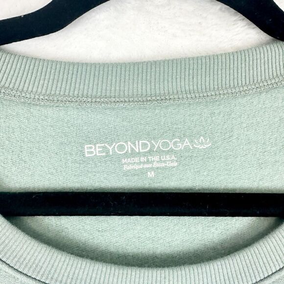 Beyond Yoga Modal Blend High Side Slit Crewneck Pullover Size Medium Mint - Picture 4 of 5